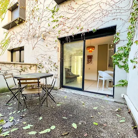 Apartment Coumba Villeurbanne